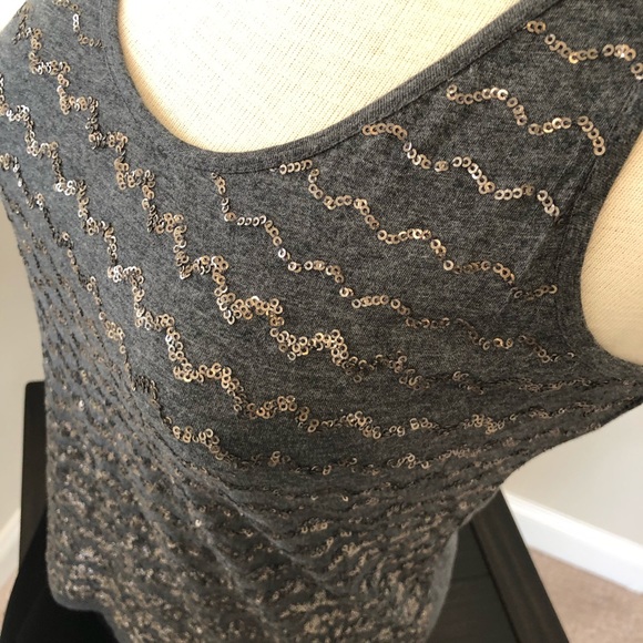 grey sequin top - Picture 6 of 6